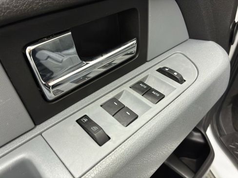 Used 2013 Ford F150 XLT w/ XLT Chrome Pkg image 19