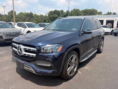 Used 2022 Mercedes-Benz GLS 450 4MATIC image 3