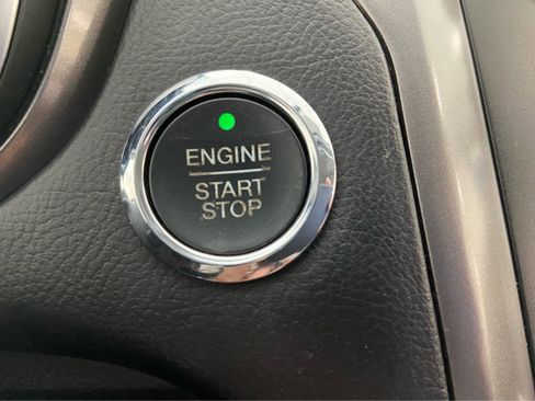 Used 2017 Ford Fusion SE image 33