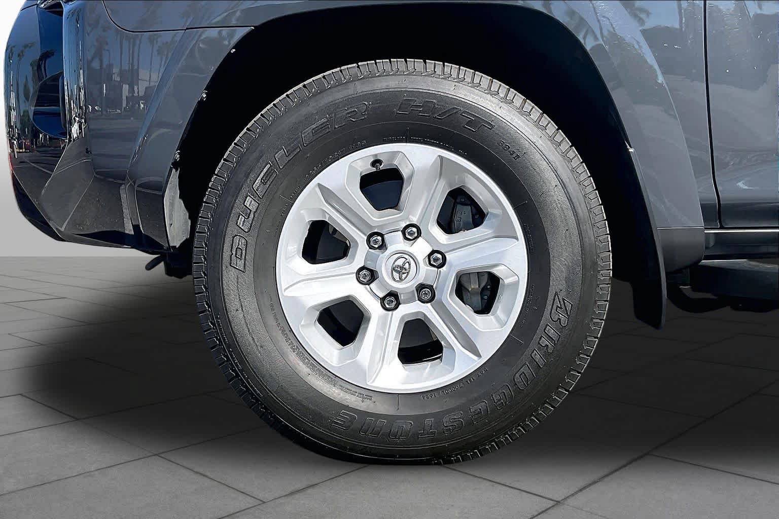 Used 2024 Toyota 4Runner SR5 RWD image 9