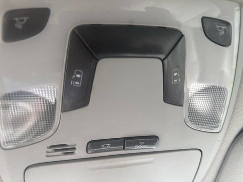 Used 2013 Toyota Sienna LE FWD image 13