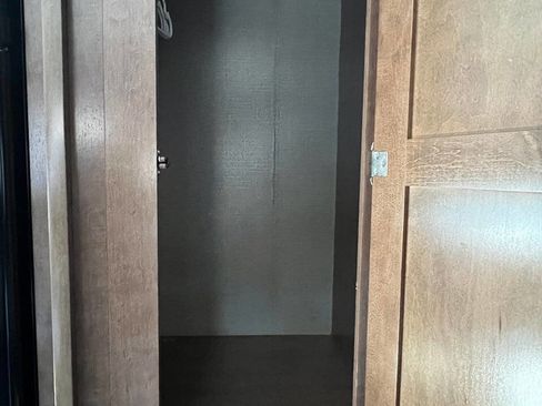 Used 2018 Ford E-350 and Econoline 350 Super Duty w/ Motorhome Prep Package image 40