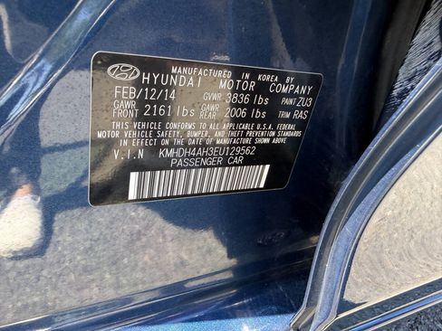 Used 2014 Hyundai Elantra Sport FWD image 29