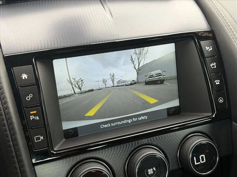 Used 2018 Jaguar F-TYPE R-Dynamic image 12