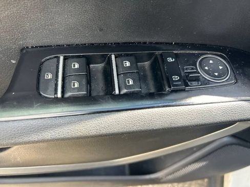 Used 2022 Kia Soul LX FWD image 25