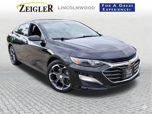 Used 2022 Chevrolet Malibu LT FWD image 1