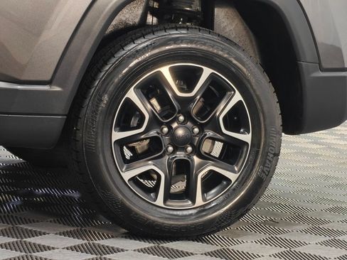 Used 2020 Jeep Compass Trailhawk AWD/4WD image 45
