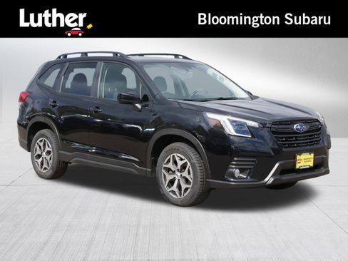 Used 2023 Subaru Forester Premium AWD/4WD image 1