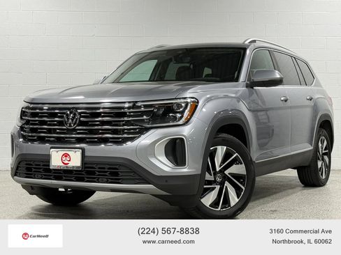Used 2024 Volkswagen Atlas SEL AWD/4WD image 1