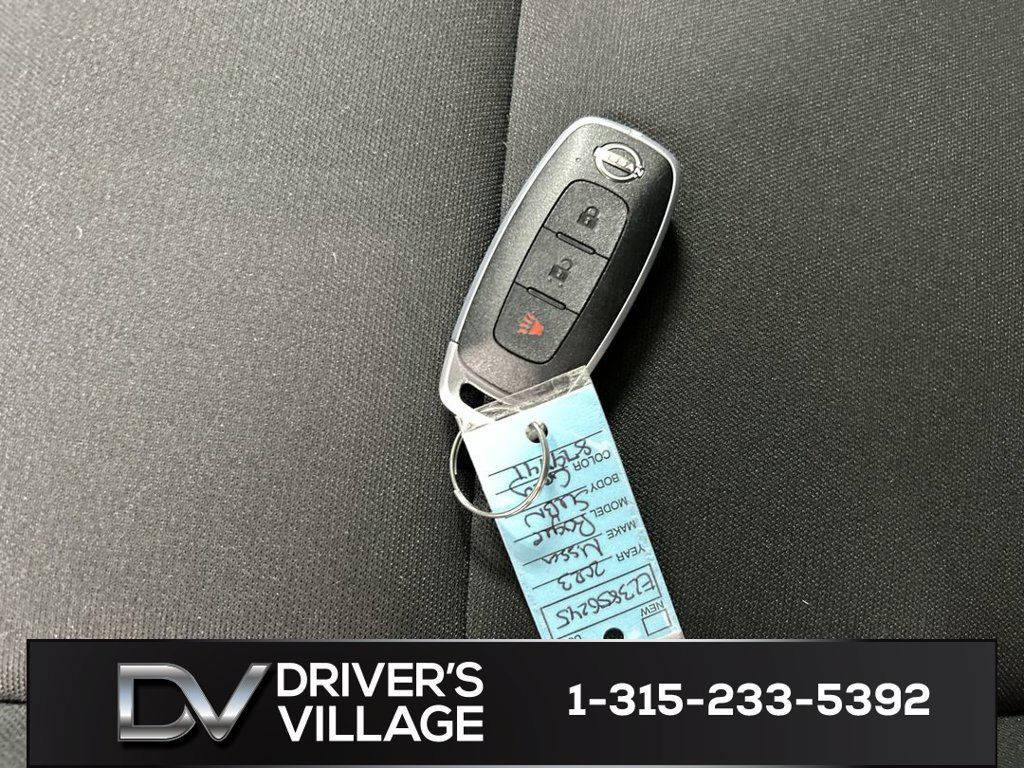 Used 2023 Nissan Rogue S AWD/4WD image 12