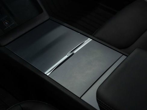 Used 2024 Tesla Model 3 image 25