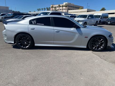 Used 2023 Dodge Charger Scat Pack image 4