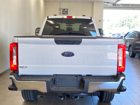 New 2026 Ford F350 XLT w/ FX4 Off-Road Package AWD/4WD image 6