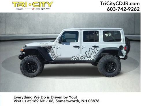 New 2025 Jeep Wrangler Willys image 2