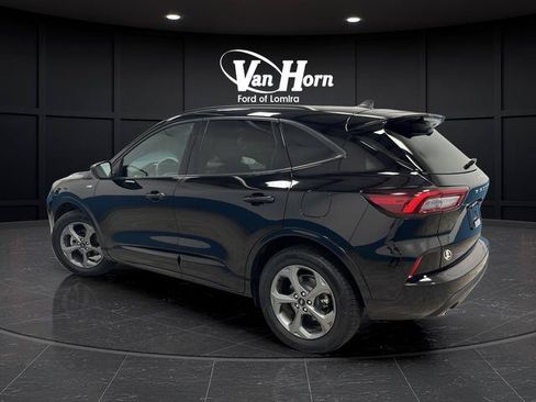 Used 2024 Ford Escape ST-Line w/ Tech Pack #1 AWD/4WD image 5