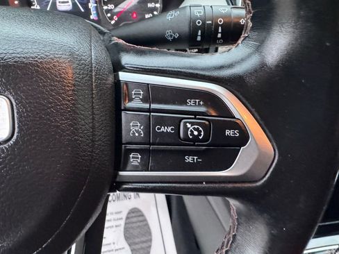 Used 2022 Jeep Compass Limited AWD/4WD image 19