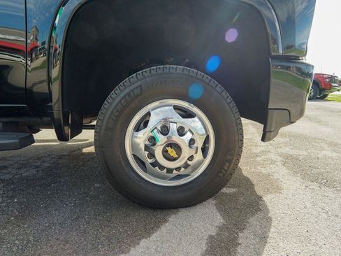 Used 2021 Chevrolet Silverado 3500 High Country AWD/4WD image 11