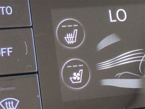 New 2026 Genesis G70 2.5T Prestige image 22