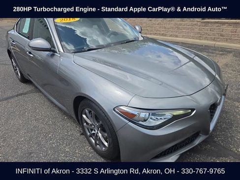 Used 2018 Alfa Romeo Giulia AWD image 16