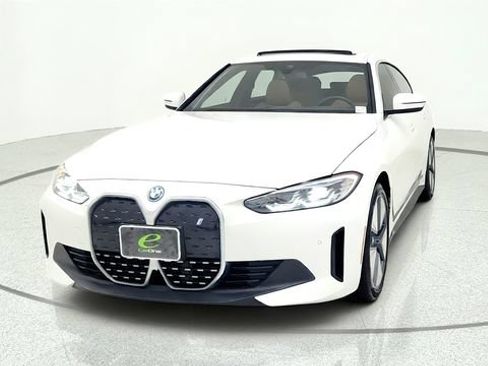 Used 2023 BMW i4 eDrive35 w/ Premium Package RWD image 3