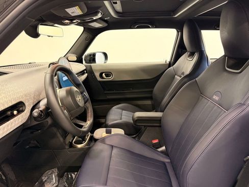 Certified 2025 MINI Cooper S FWD image 12