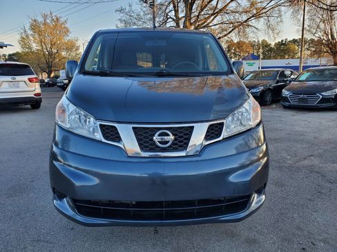 Used 2017 Nissan NV200 SV w/ Technology Package image 2