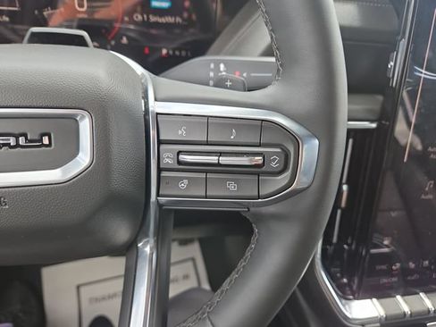 Used 2026 GMC Yukon Denali w/ Advanced Technology Package AWD/4WD image 19