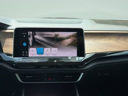 New 2026 Volkswagen Atlas SE FWD image 18