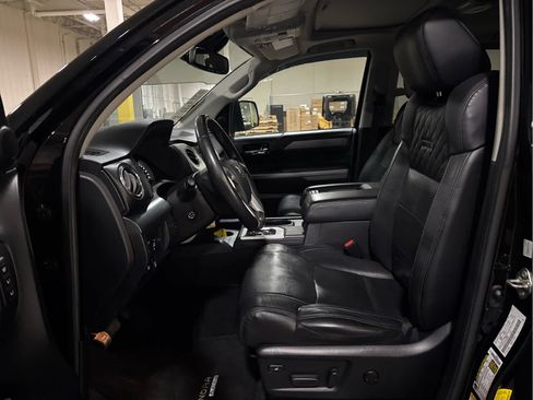 Used 2019 Toyota Tundra Platinum image 9