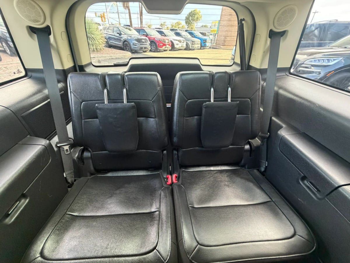 Used 2018 Ford Flex Limited w/ Equipment Group 303A AWD/4WD image 45