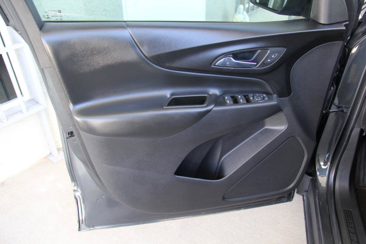 Used 2020 Chevrolet Equinox LT FWD image 18