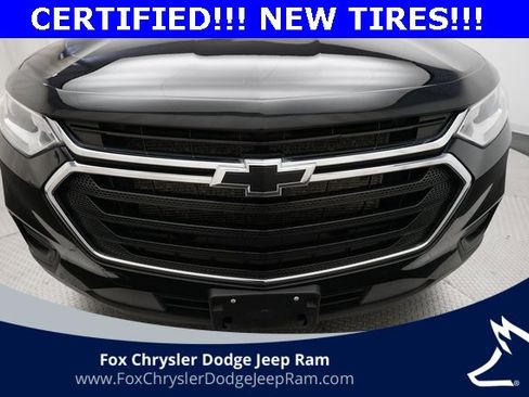 Used 2021 Chevrolet Traverse LS image 21