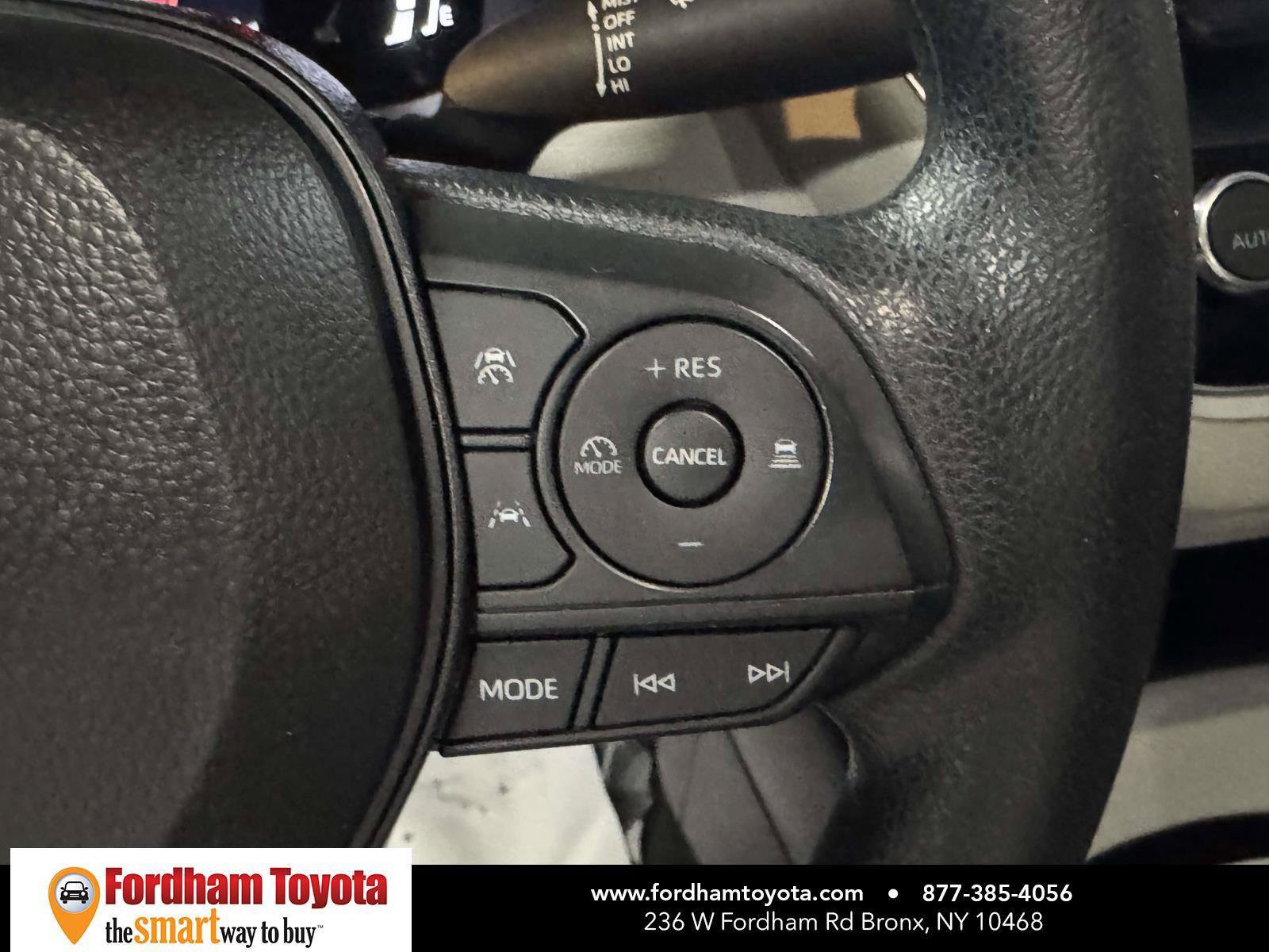 Used 2026 Toyota Corolla LE w/ LE Premium Package FWD image 22