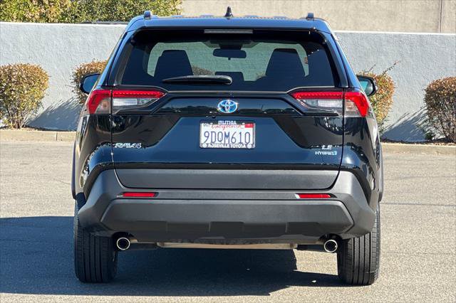Certified 2022 Toyota RAV4 LE AWD/4WD image 8