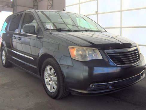 Used 2012 Chrysler Town & Country Touring w/ Entertainment Group #1 image 3