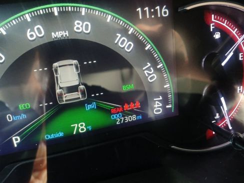 Used 2024 Toyota RAV4 XLE Premium FWD image 7