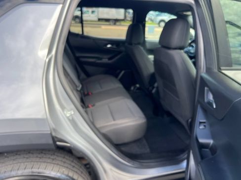 Used 2025 Chevrolet Equinox LT FWD image 37