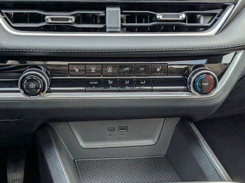 New 2026 Chevrolet Equinox LT w/ Safety and Technology Package image 20