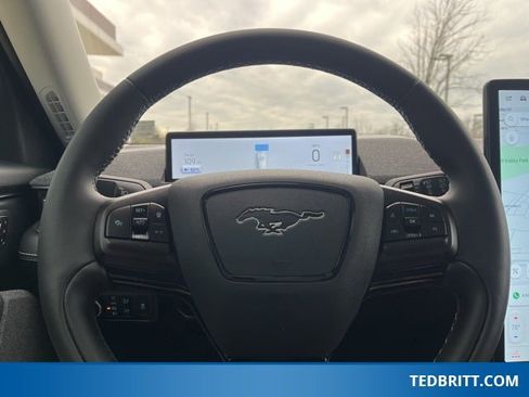 Used 2023 Ford Mustang Mach-E Premium image 28
