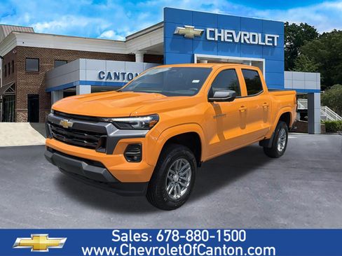 Used 2026 Chevrolet Colorado LT w/ LT Convenience Package AWD/4WD image 1