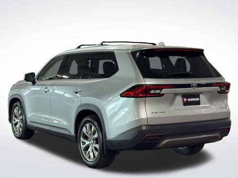 Used 2024 Toyota Grand Highlander Limited image 8