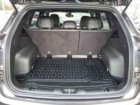 Used 2023 Jeep Compass Limited image 32