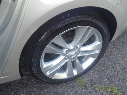 Used 2011 Chevrolet Cruze LTZ FWD image 28