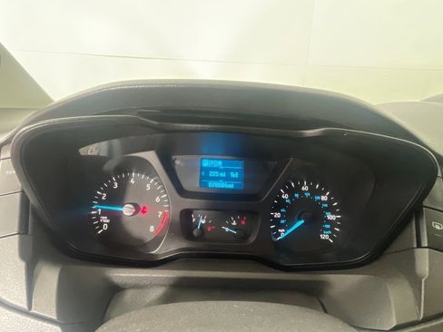 Used 2015 Ford Transit 150 XLT image 18