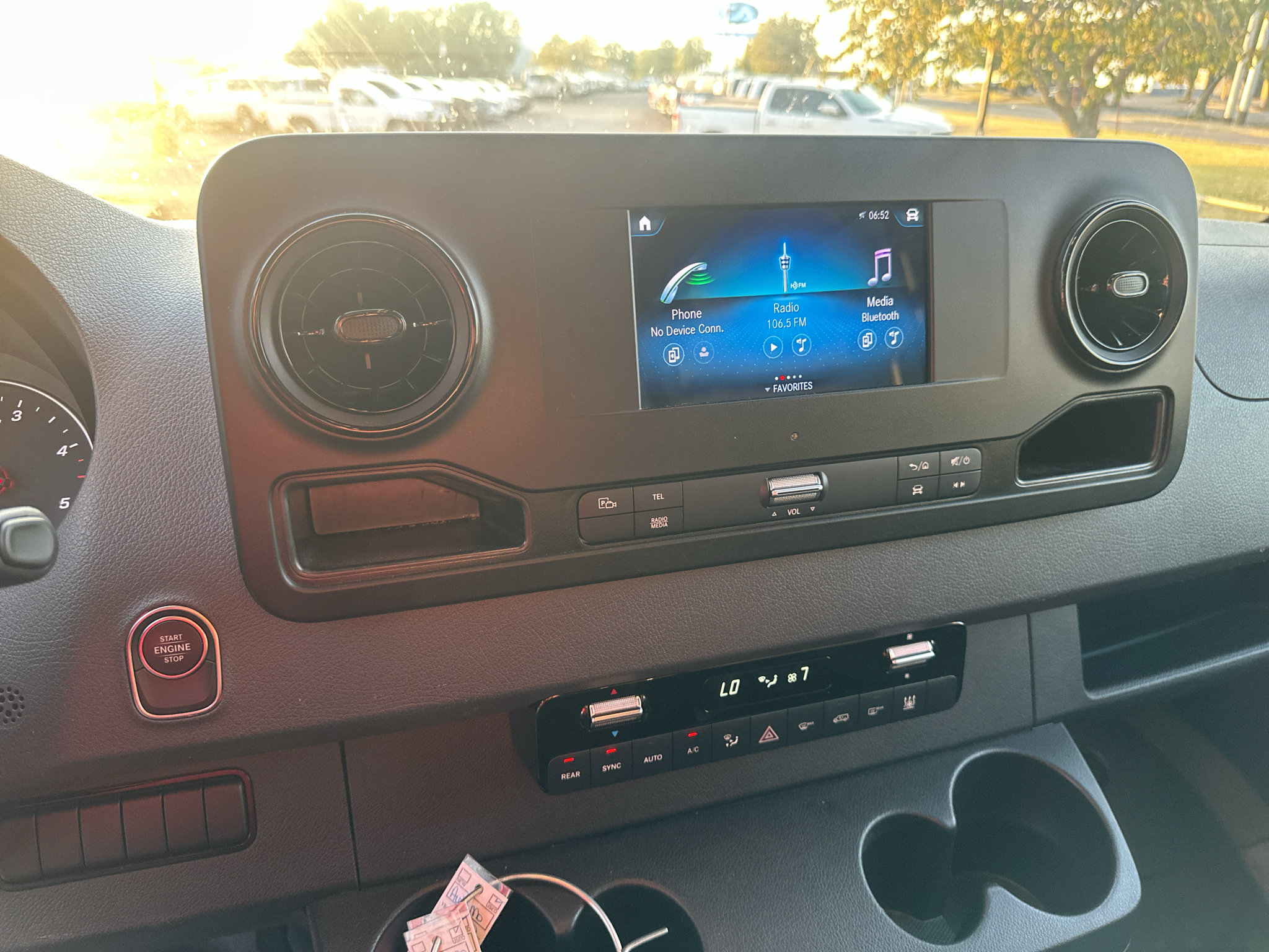 Used 2024 Mercedes-Benz Sprinter 2500 image 26