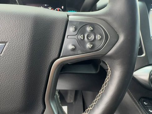 Used 2016 Chevrolet Suburban LTZ RWD image 13