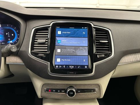 Used 2024 Volvo XC90 B5 Plus w/ Protection Package Premier image 33