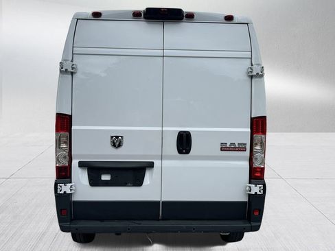 Used 2018 RAM ProMaster 2500 w/ Interior Convenience Group image 6