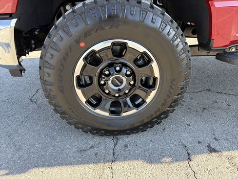 New 2026 Ford F250 King Ranch w/ Tremor Off-Road Package AWD/4WD image 11