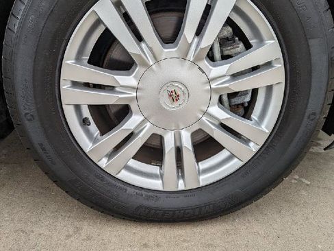 Used 2014 Cadillac SRX Luxury w/ Driver Awareness Package image 11